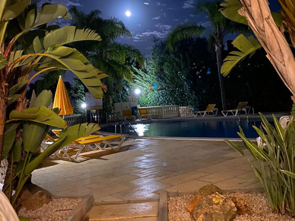POOL MOONLIGHT H